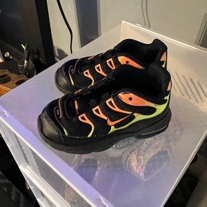 Nike Air Max Plus sneakers for girls